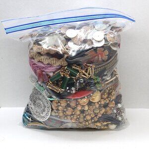Vintage Estate Wearable Jewelry Lot